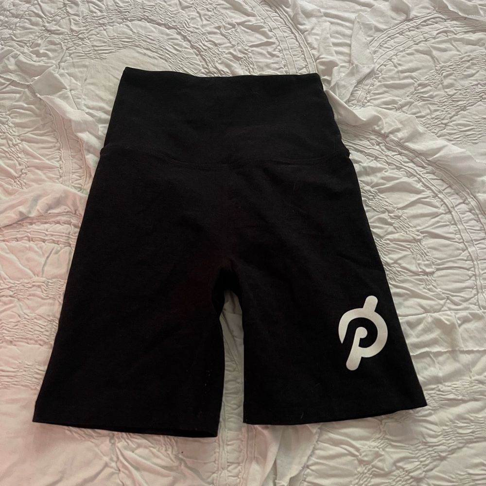 Peloton Beyond Yoga bike shorts black small